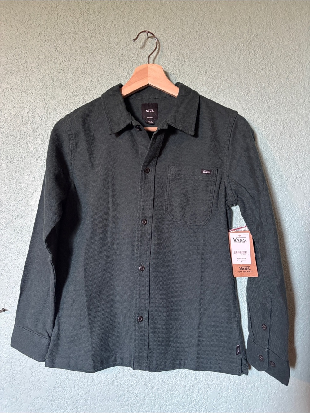 Vans Hunter Green Long-Sleeve Casual Button-Down Shirt Size Boys Medium NWT
